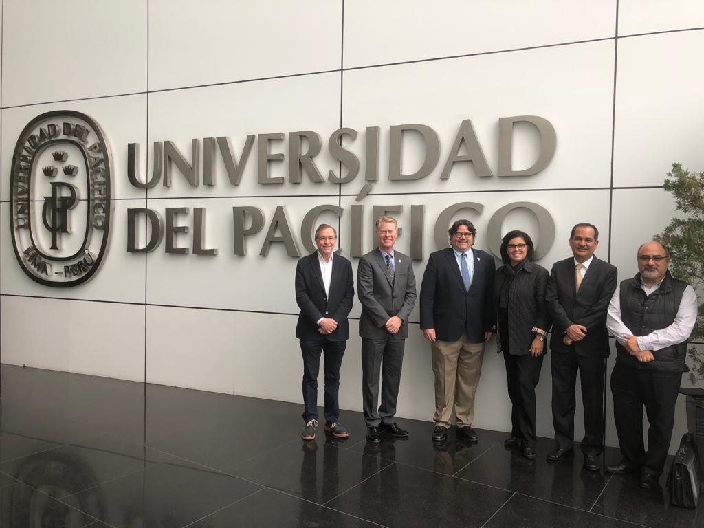 VISITA DE MIEMBROS DE AACSB